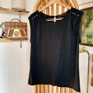The Limited Black Sleeveless Top